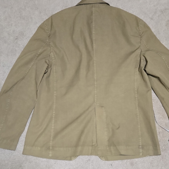 Men's Tan Casual Blazer - Picture 13 of 14